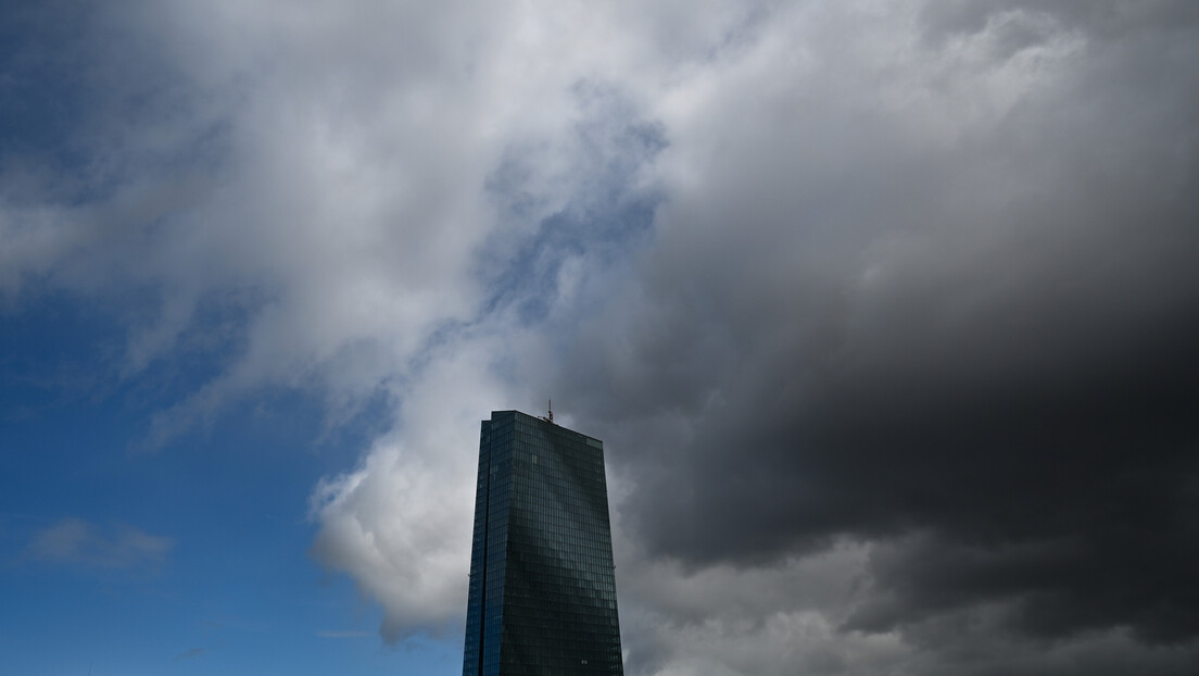 ЕЦБ: Немамо алтернативу, каматне стопе у порасту