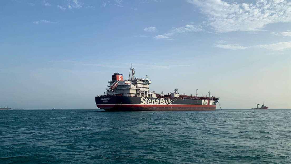 Иран запленио танкер за нафту у Оманском заливу