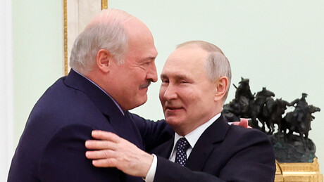 Лукашенко и Путин о поверљивим темама разговарали у председниковом стану у Кремљу