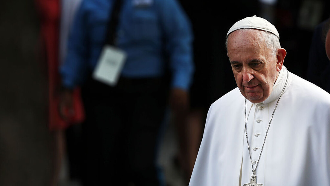 Ватикан укључен у мировну мисију? Папа Франциско са епископом Руске православне цркве