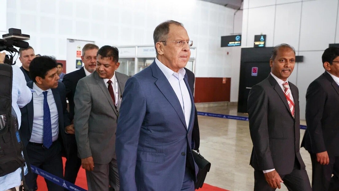 Lavrov stigao u Indiju na sastanak Šangajske organizacije za saradnju