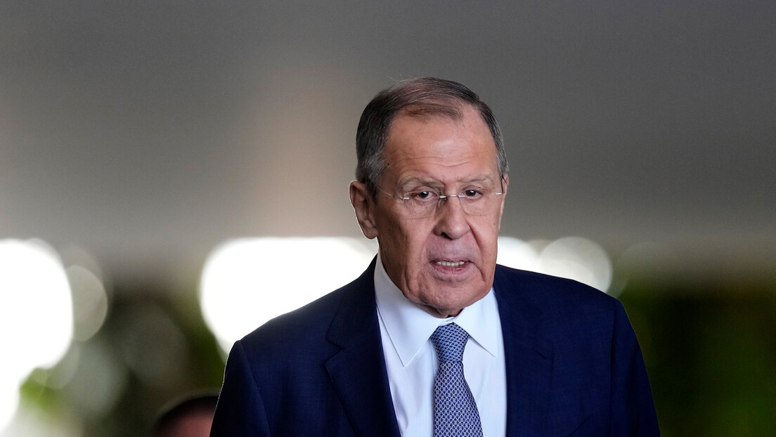 Lavrov: Rusija će odgovoriti na napad dronovima na Kremlj