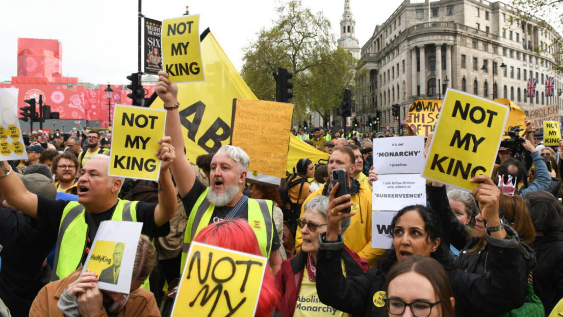 "Није мој краљ": Ухапшен вођа антимонархистичке групе Република у Британији