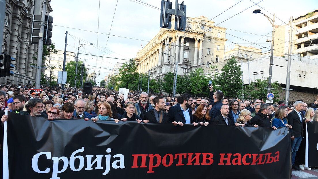 Брнабић и Дачић осудили претње са протеста дела опозиције: Злоупотреба трагедије