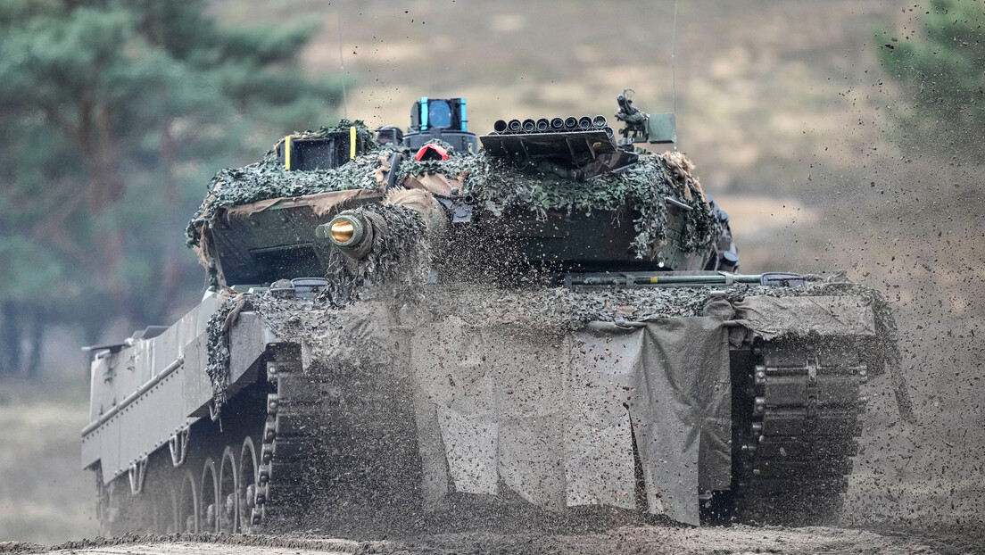 Колико Немце кошта пријатељство с Кијевом: Поклонили тенкове Зеленском, сад немају за себе