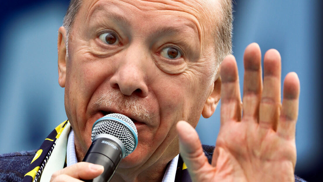 Ердоган: Нећу дозволити да нападају Путина