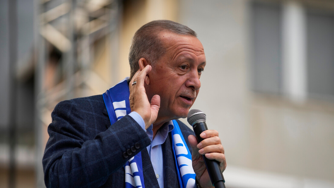 Erdogan optužio opoziciju: Šurujete s Bajdenom da me svrgnete s vlasti