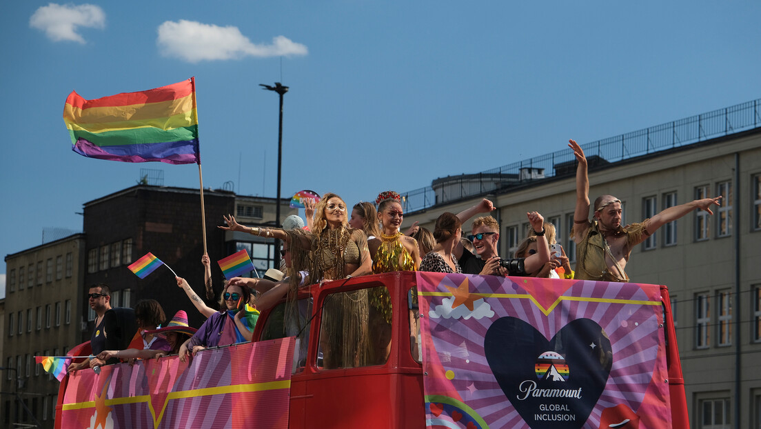 Претња Пољској: Нема ЛГБТ, нема ЕУ фондова