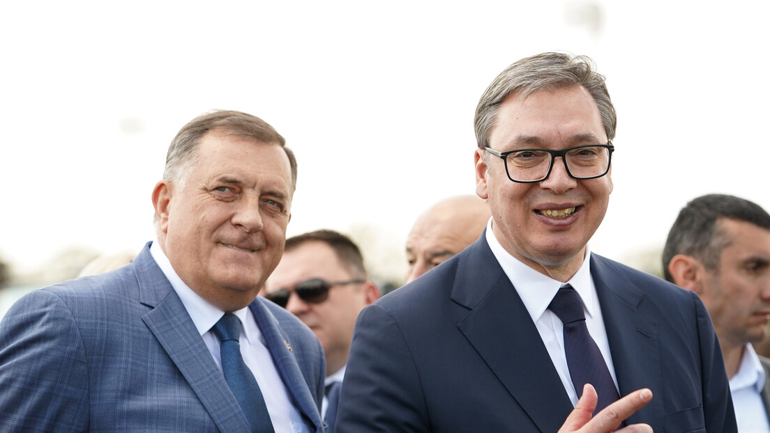 Nismo Englezi, ali vreme je za čaj: Razgovarali Vučić i Dodik