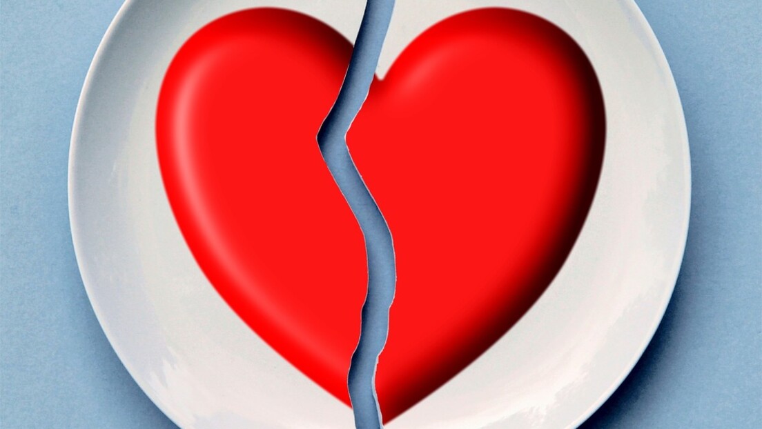 Крај љубави: Пет знакова да се партнер одљубљује од вас