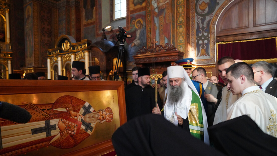 Mošti Svetog Nikolaja stigle u Vaznesenjsku crkvu u Beogradu: Biće izložene do početka litije