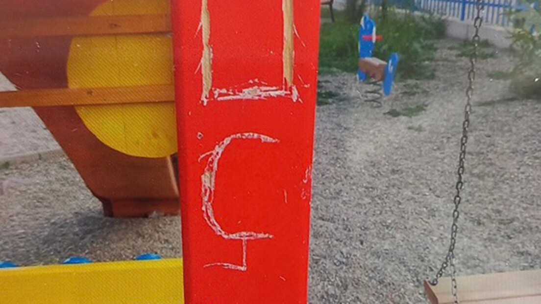 Најстрашнији вид претње: УЧК натписи на дечјем игралишту у селу Угљаре код Косова Поља