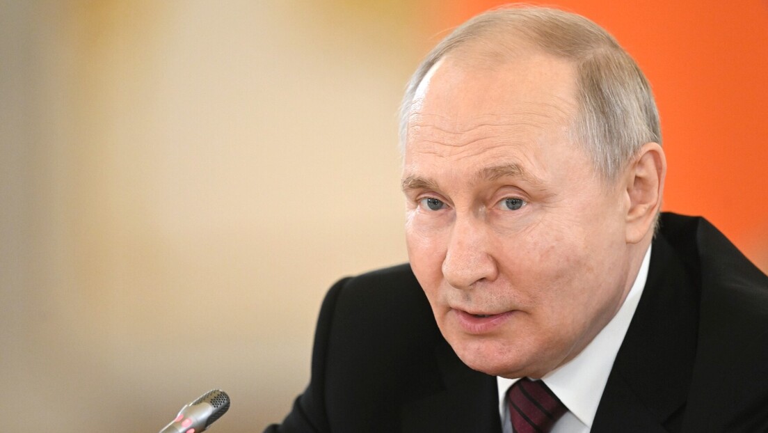 Путин: Русија је део светске економије