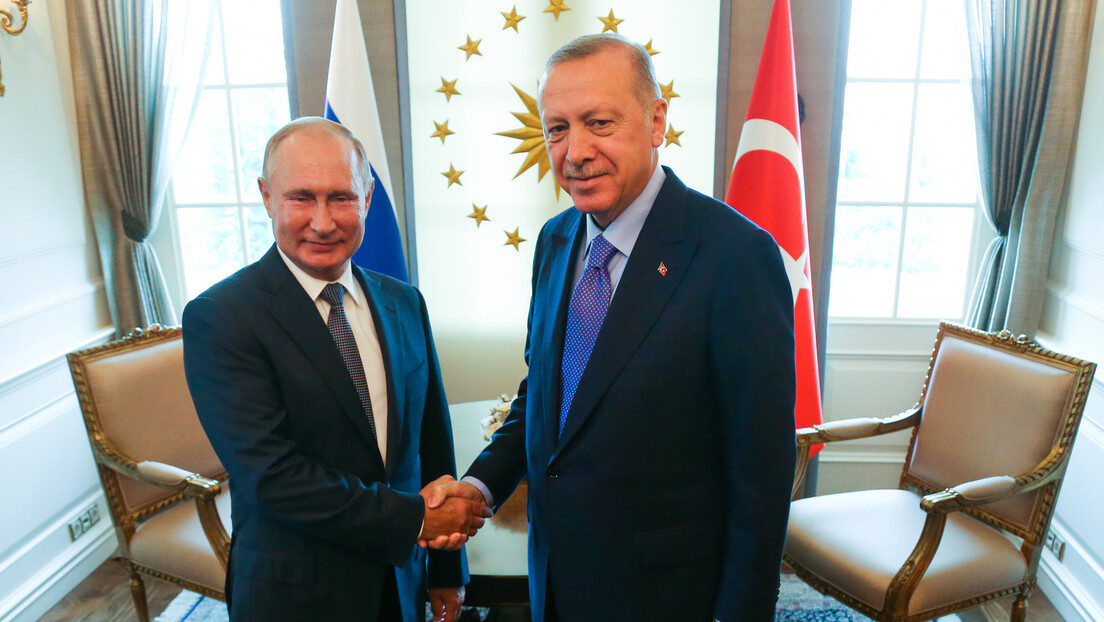 Od mržnje do ljubavi: Osam razloga koji su pomirili Rusiju i Tursku
