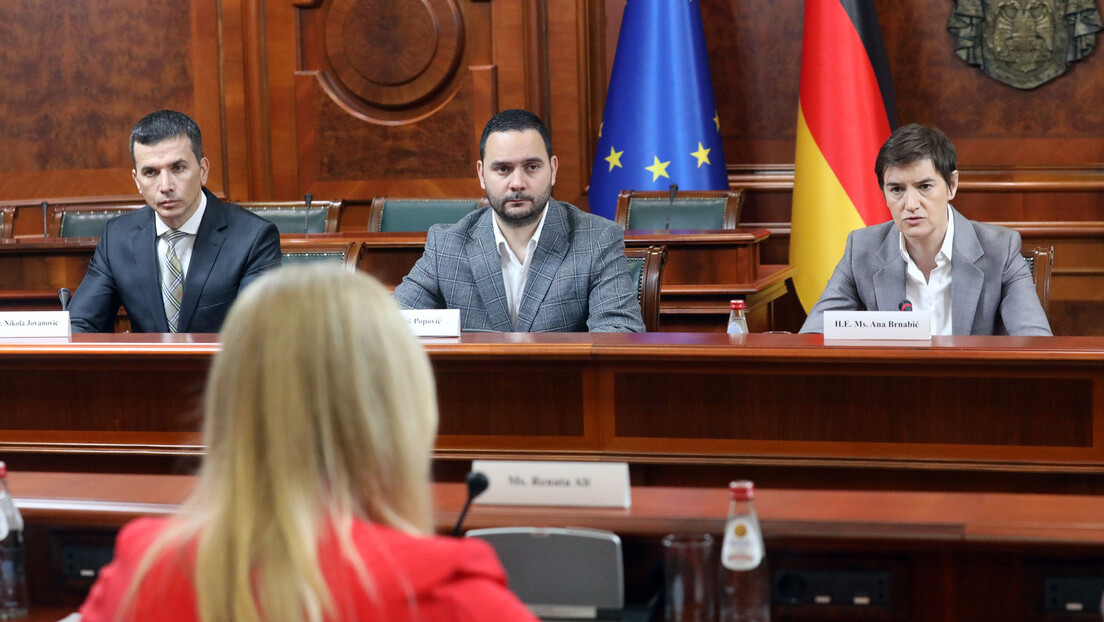 Брнабић: Србима на КиМ су угрожена основа људска права