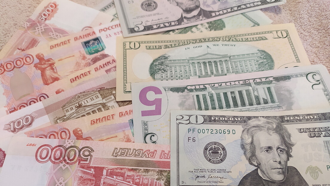Русија разматра алтернативу долару у спољној трговини: У оптицају валуте од јуана до биткоина