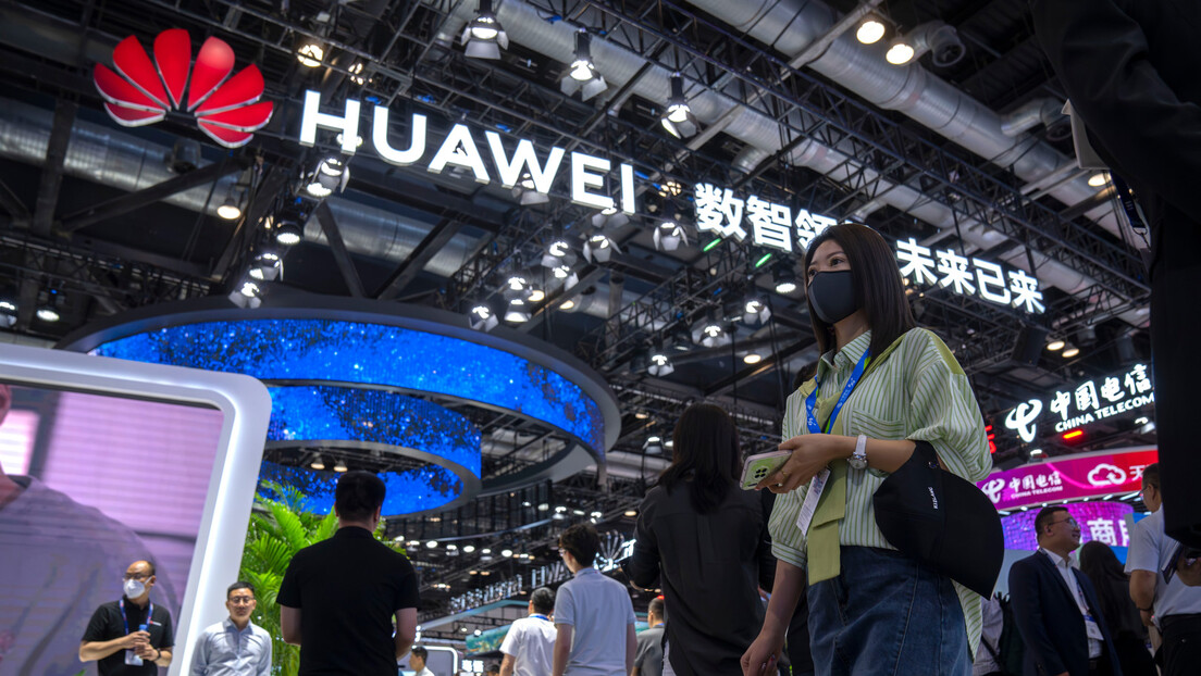 Варљива слобода тржишта: ЕУ забрањује 5Г технологију кинеског “Хуавеја”?