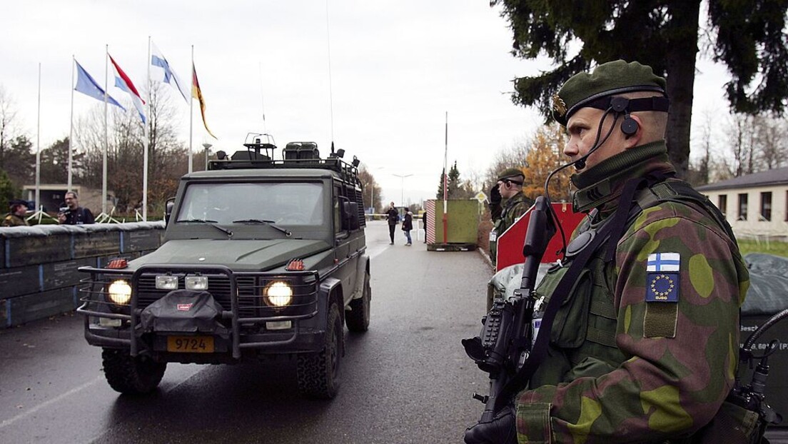Дојче веле: Европа у страху, разматра поновно увођење обавезног војног рока