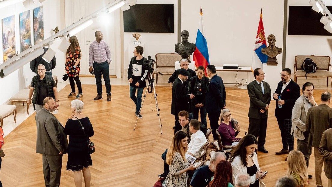 У Руском дому отворена изложба "Лепоте уметничког наслеђа Русије"