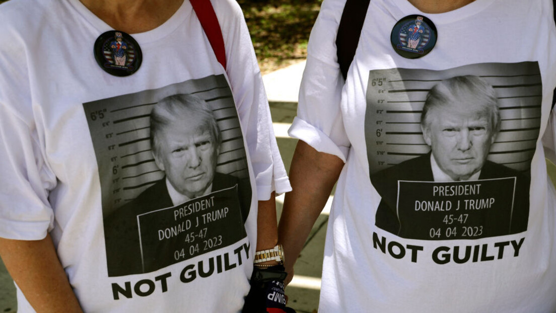 Завршено саслушање у Мајамију, Трамп поручио: Нисам крив