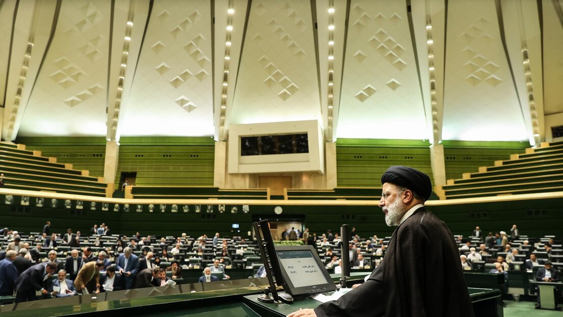 САД желе да смање тензије с Ираном: Разговори Техеран - Вашингтон преко Омана