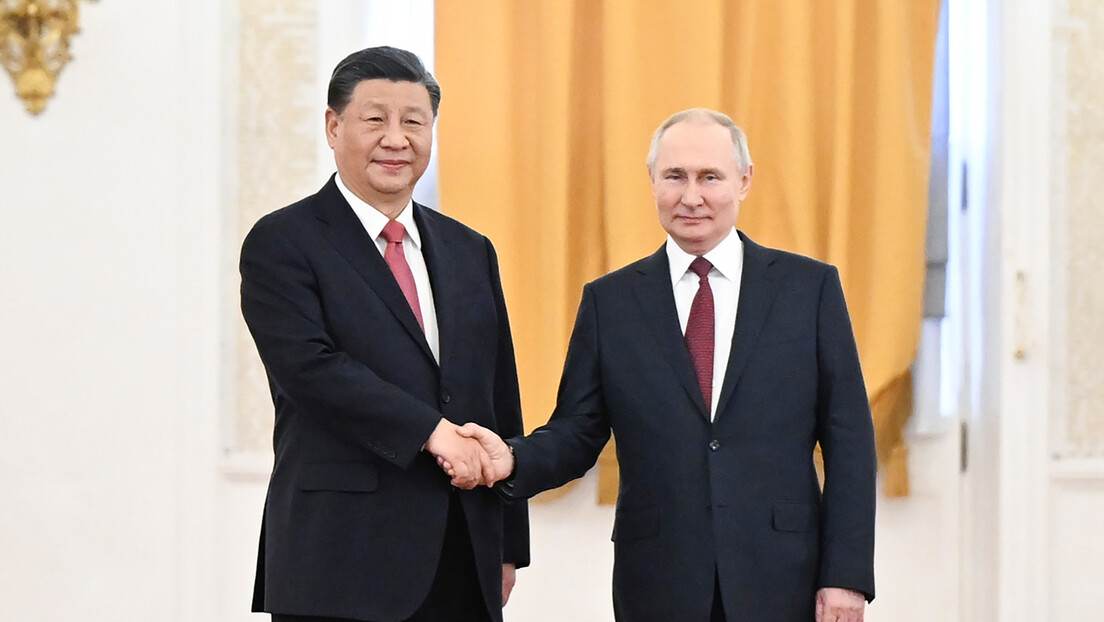 Путин честитао Си Ђинпингу 70. рођендан