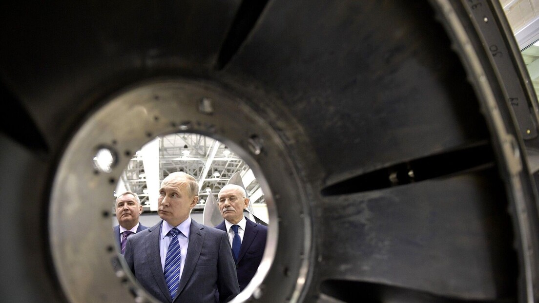 "Фајненшел тајмс": Тајни Путинов декрет, Русија преузима стране компаније?