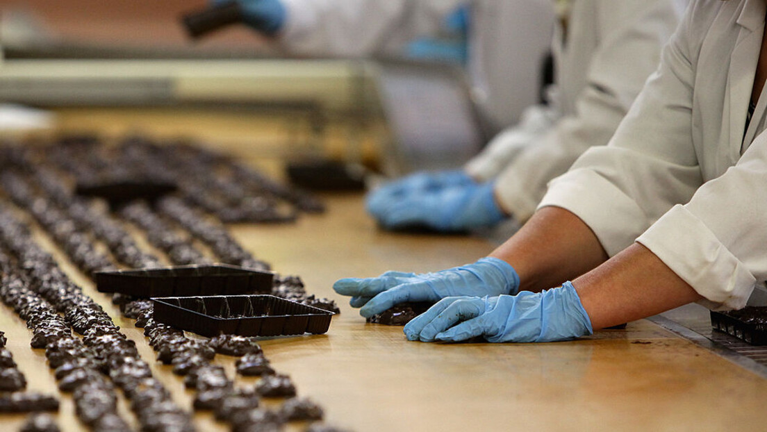 Нови трошак за љубитеље слаткиша: Скуп какао диже цену чоколаде