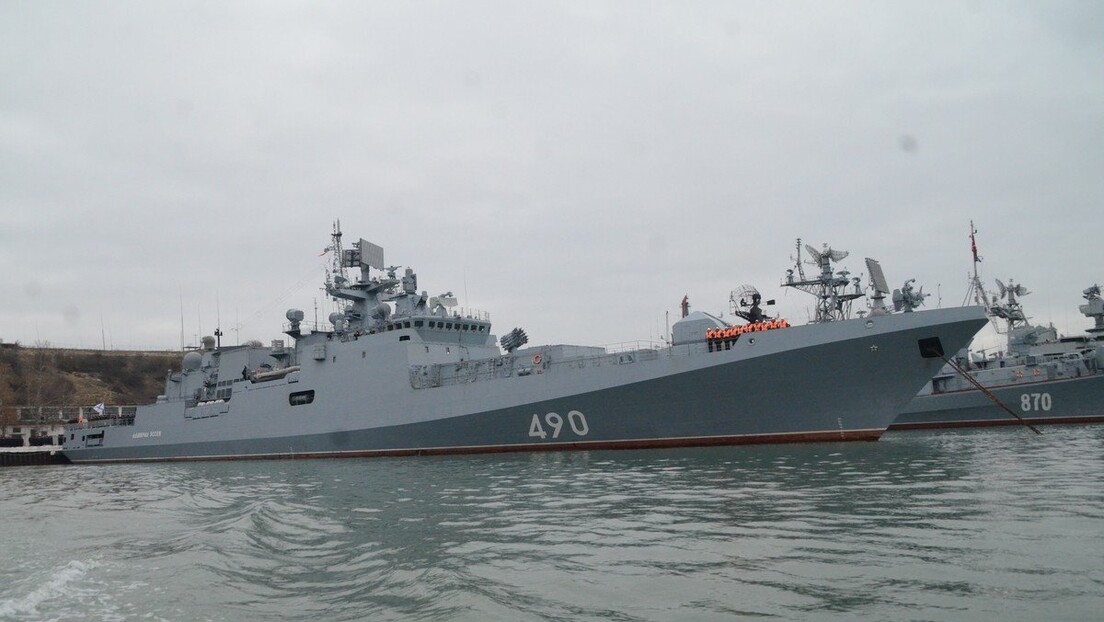 "Адмирал Јесен": "Невидљива" фрегата поново у Црном мору