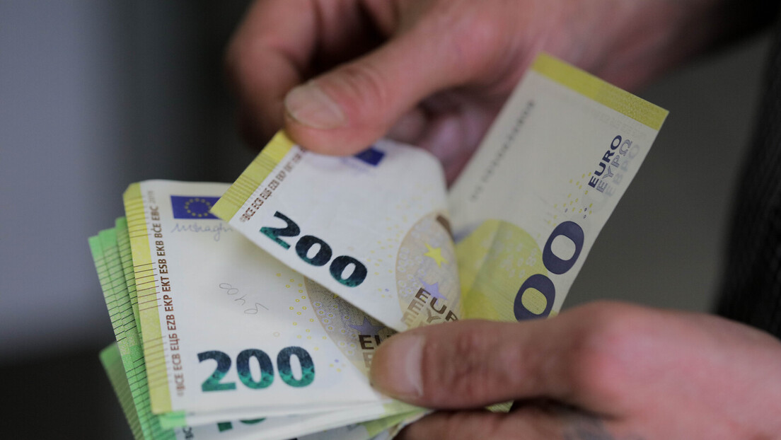 РТ Балкан анализа: Како ће се раст европских камата одразити на висину ратa стамбених кредита?