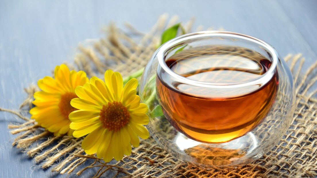 Студија показала: Исти чај из дебеле чаше је сладак, а из танке - горак