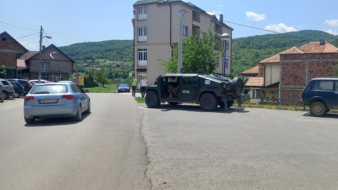 Zamenik prištinskog ministra nakon 9 dana napustio zgradu opštine u Leposaviću, gradonačelnik ostao