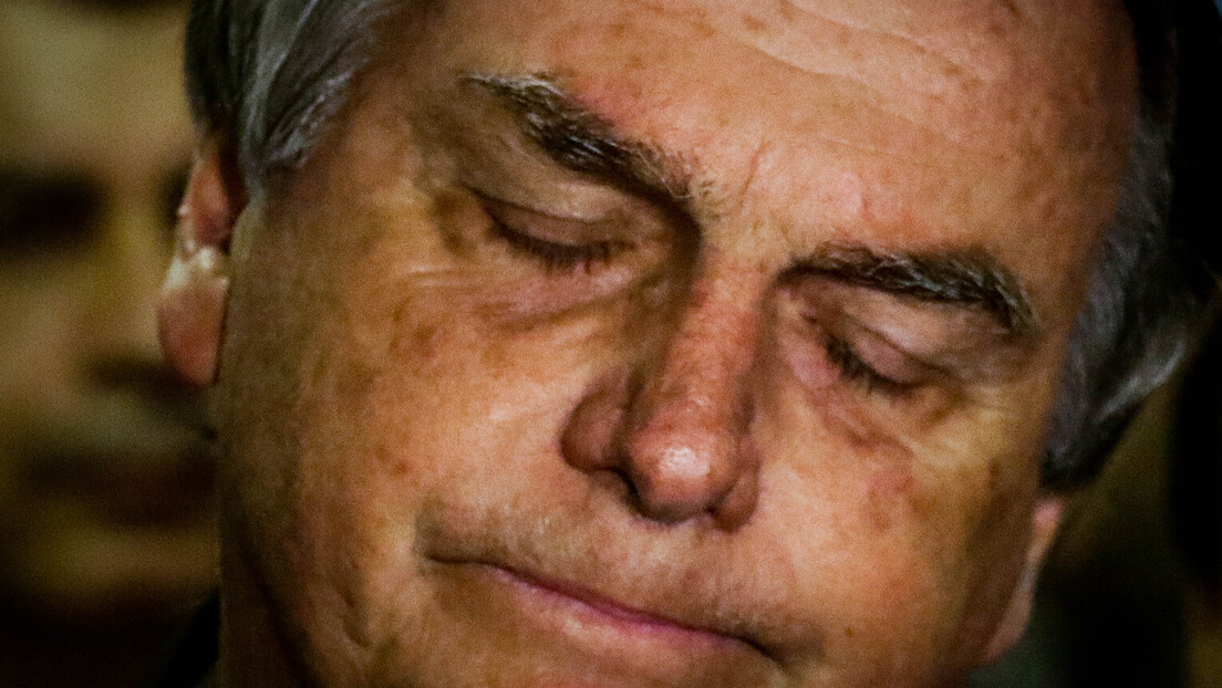 Бразил: Болсонару забрањено бављење политиком до 2030, одавао тајне амбасадорима