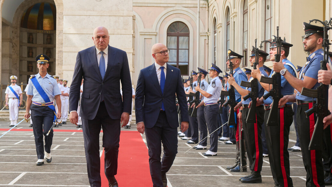 Vučević se sastao sa italijanskim ministrom odbrane