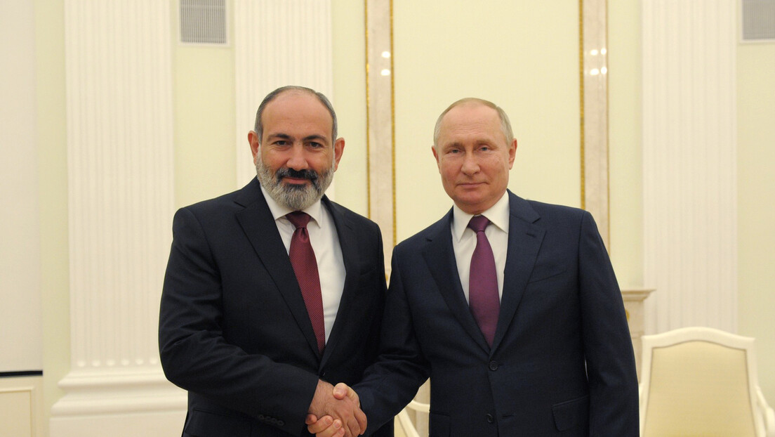 Putin i Pašinjan: Rusija nastavlja da radi na jermensko-azerbejdžanskom mirovnom sporazumu
