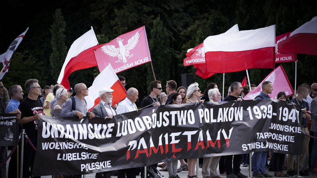 Varšava na godišnjicu pokolja u Voliniji: Kijev da preuzme odgovornost za genocid nad Poljacima