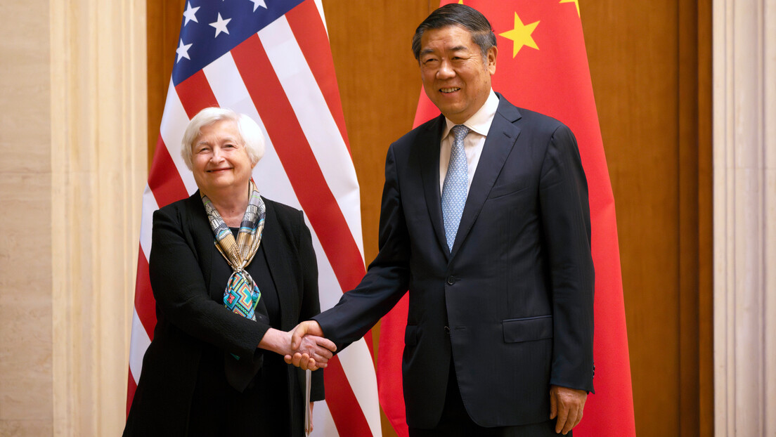 Јелен у Пекингу: Америка и Кина морају да сарађују