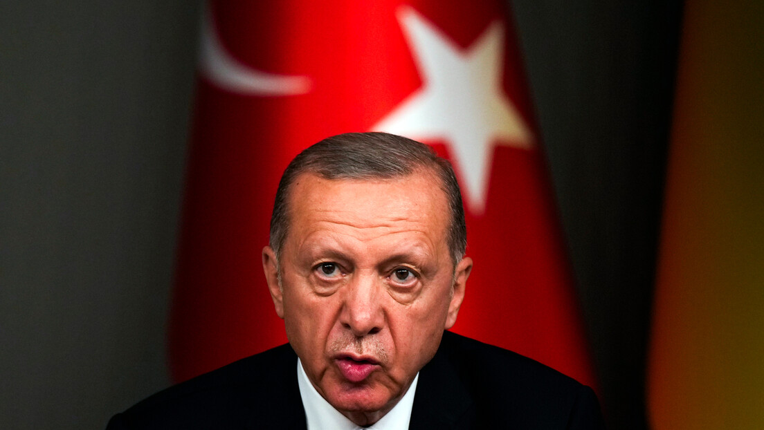 Ердоган: Хтели су да нас баце у ватру и заваде са Русијом, нисмо им дозволили
