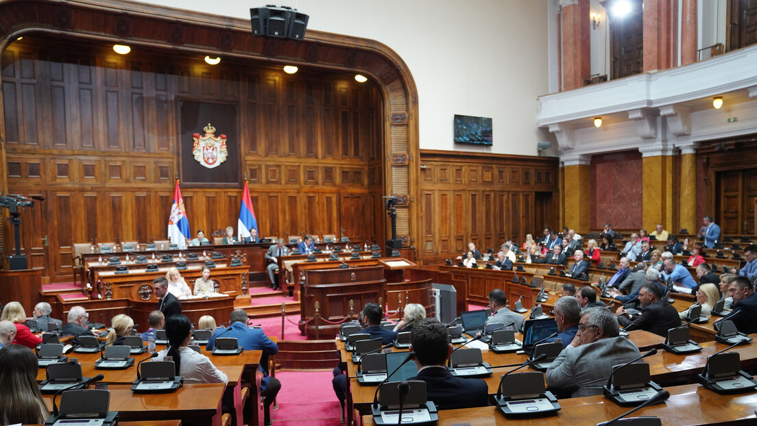 Парламент разрешио дужности министра Басту