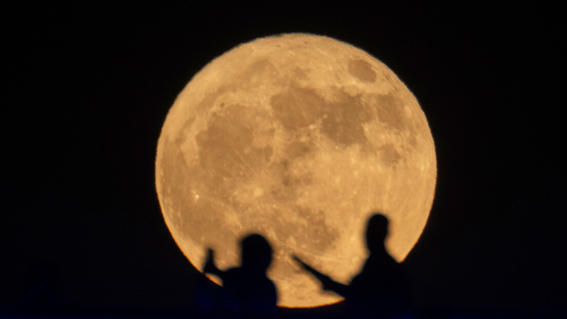 Гужва на Месецу: И Индија послала своју летелицу (ВИДЕО)