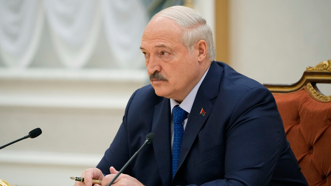 Европски парламент позвао МКС да распише потерницу за Лукашенком