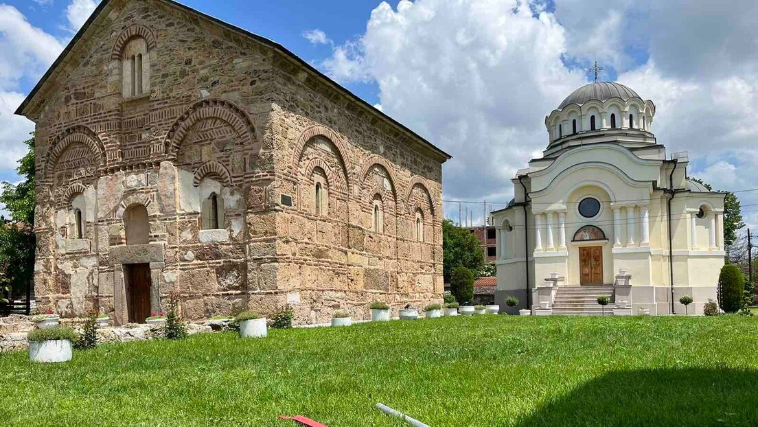 "Политика": Британска обавештајна мрежа око СПЦ и Србије