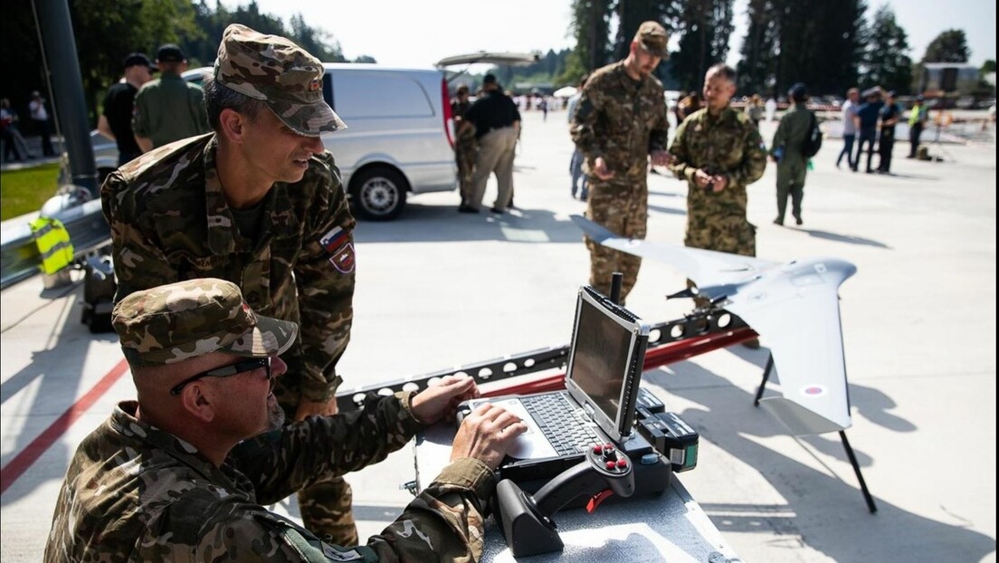 Словенија тајно послала најмање шест војних дронова Украјини