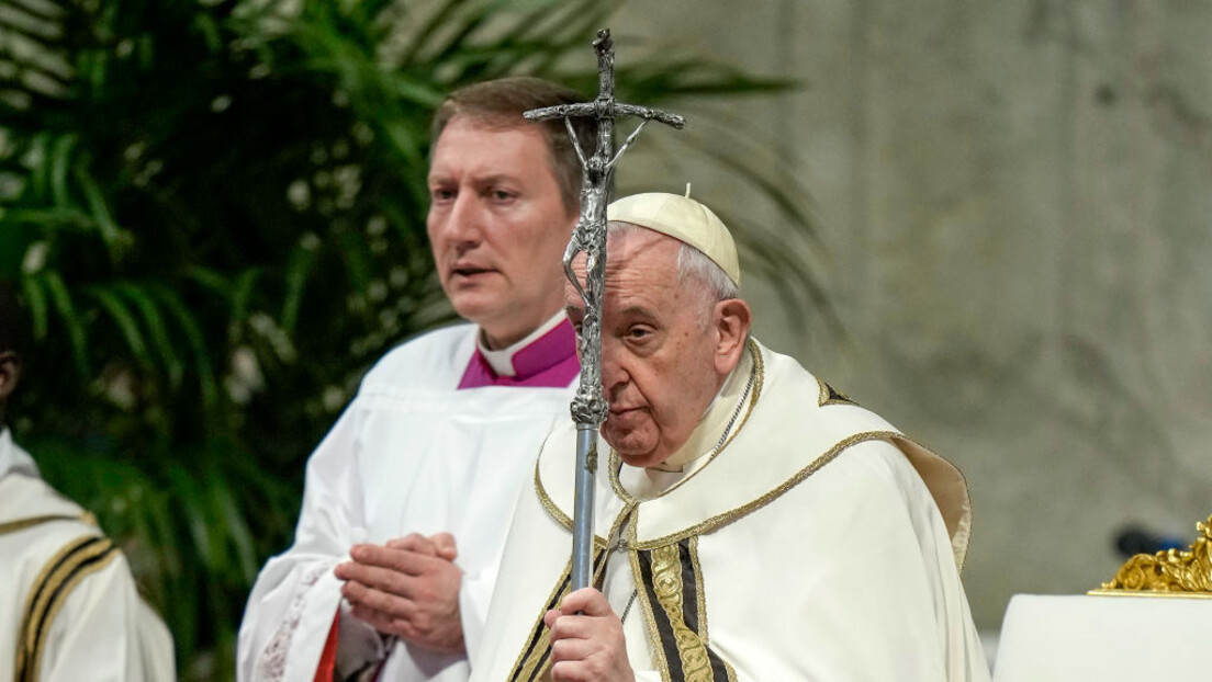 Нешто слути? Папа послао специјалног изасланика у посету Бајдену