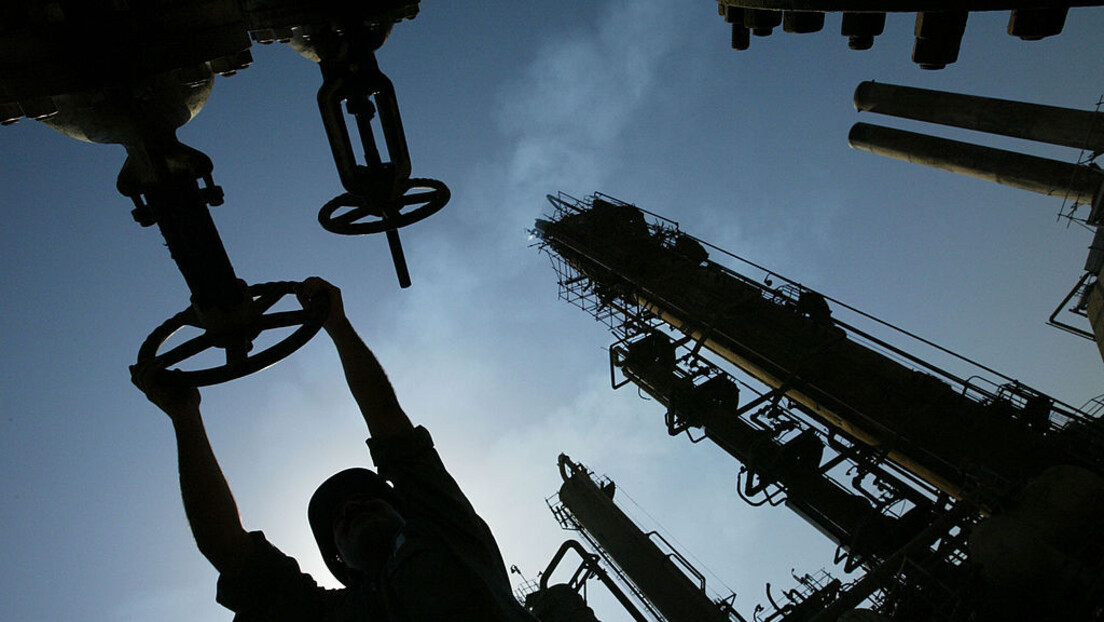 Поново расту цене нафте: Дижу их очекивања да ће Кина дати подстицај да ојача домаћу економију
