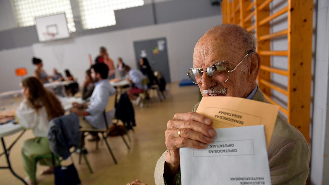 Završeno glasanje u Španiji: Ankete pokazuju da će desničarski blok osvojiti većinu