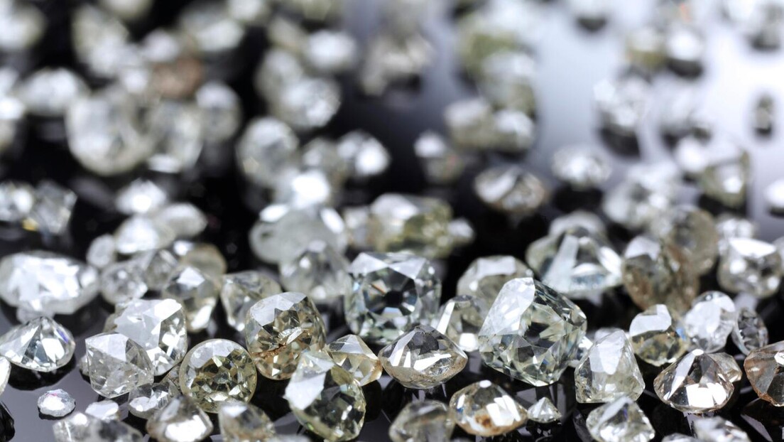 ЕУ (и даље) покушава да санкционише руске дијаманте