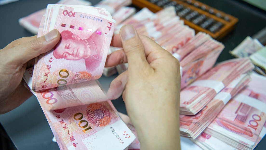 "Волстрит џорнал": Кинески новац бежи из западног света