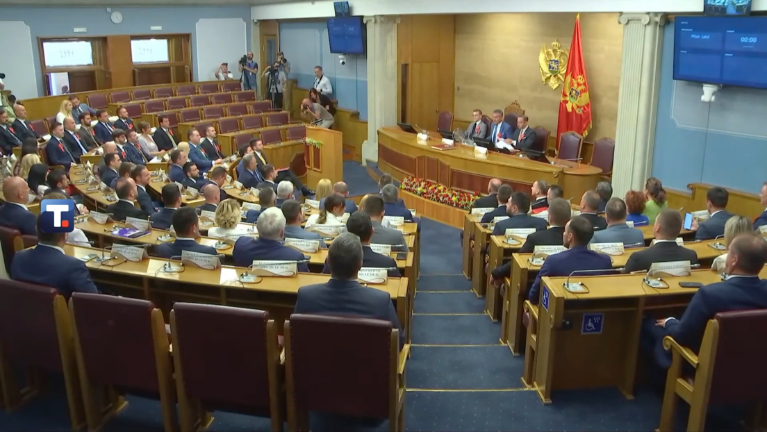 Посланицима Скупштине Црне Горе потврђени мандати, али још нема одлуке о председнику (ВИДЕО)