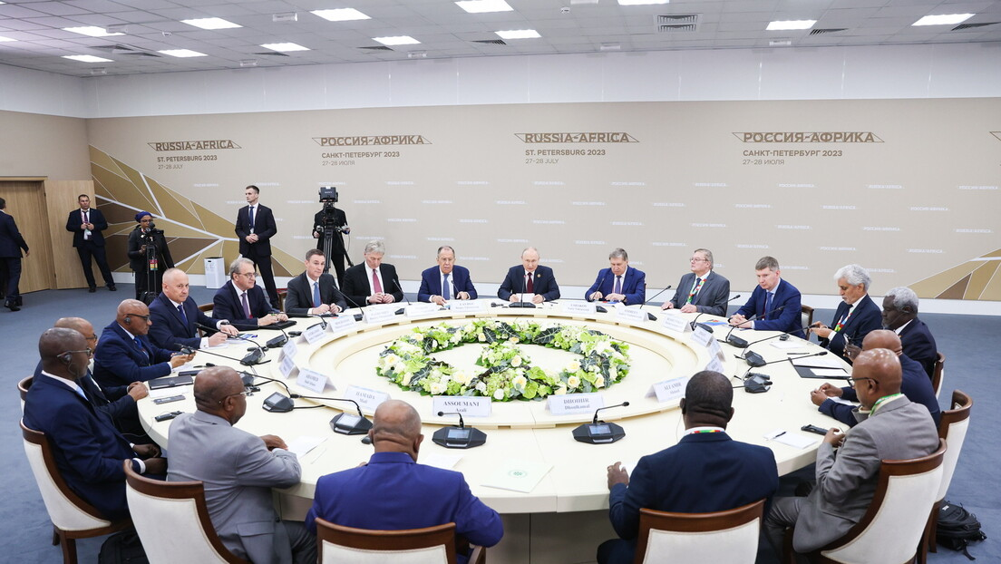 Самит Русија-Африка: Консензус за ослобађање од неоколонијализма
